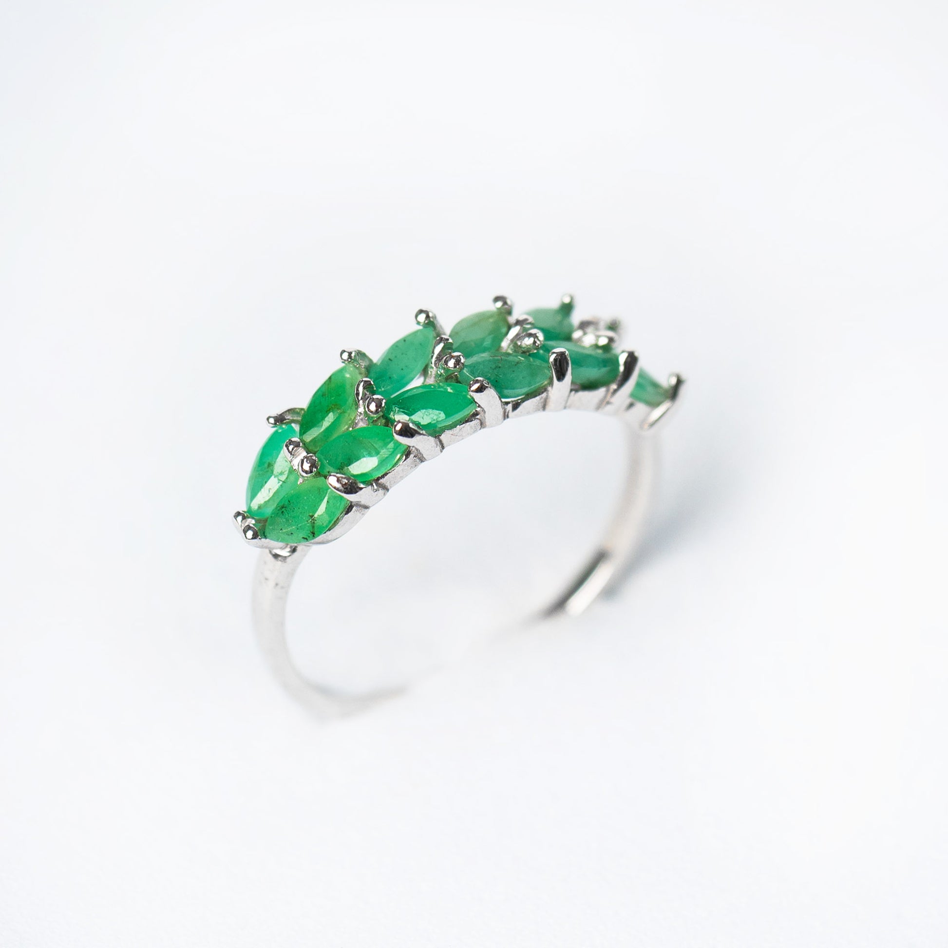 14k anillo esmeraldas oro blanco