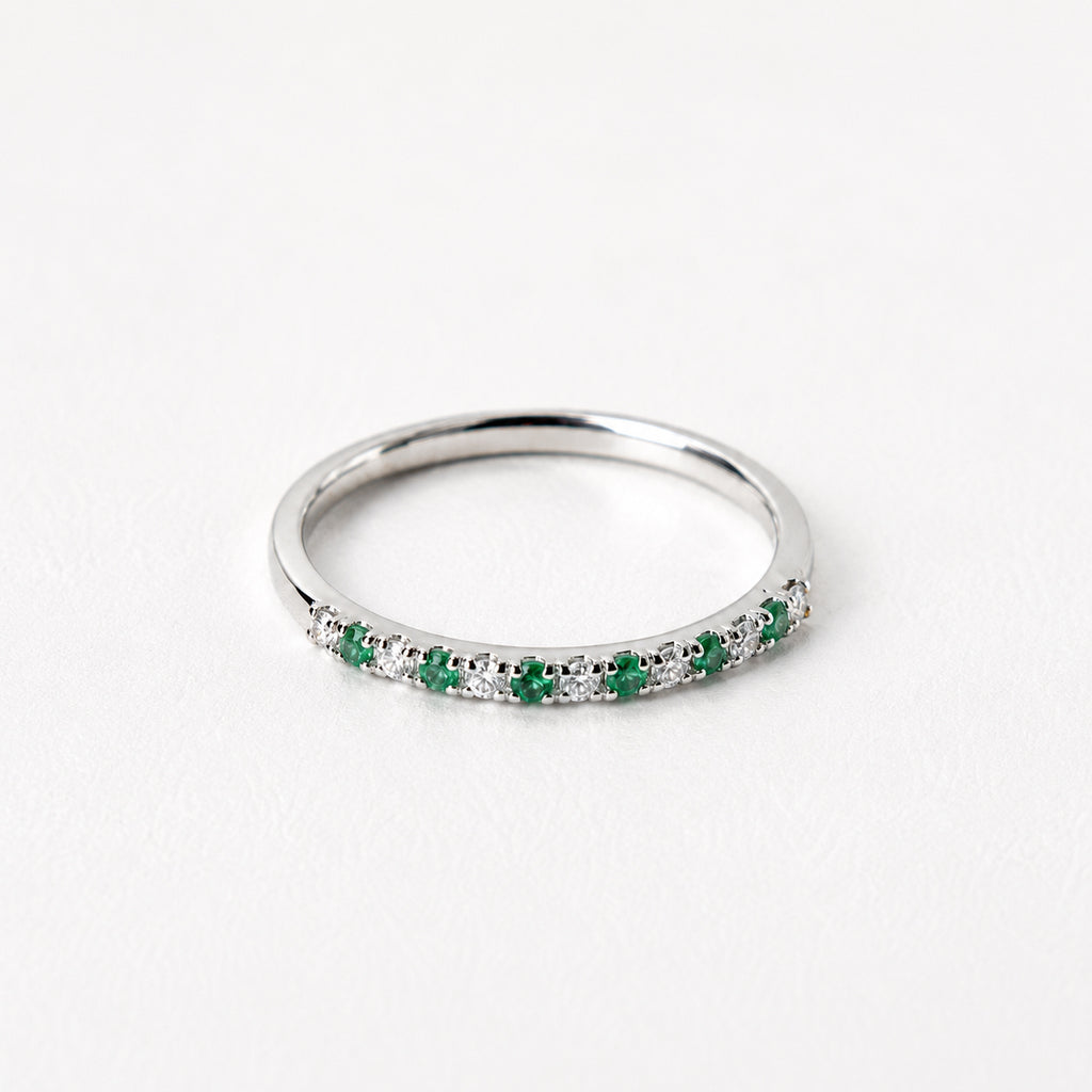 14K Anillo oro blanco esmeraldas diamantes