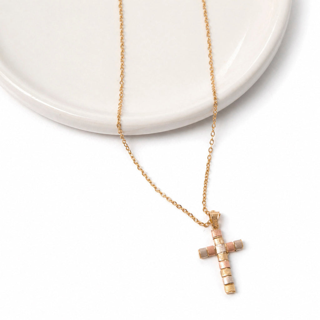 DIJE DE CRUZ EN 3 OROS DE 14K