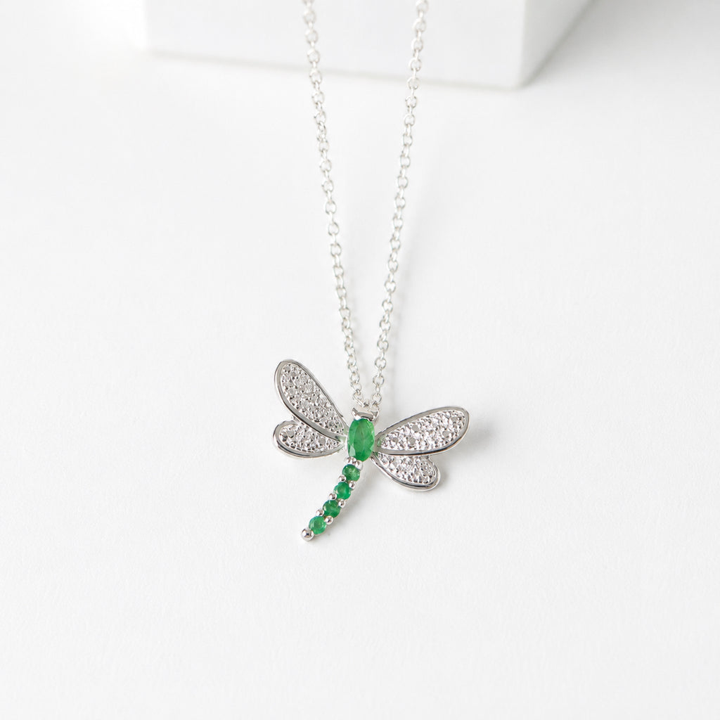 14k dije oro blanco de libélula esmeraldas diamantes sin cadena