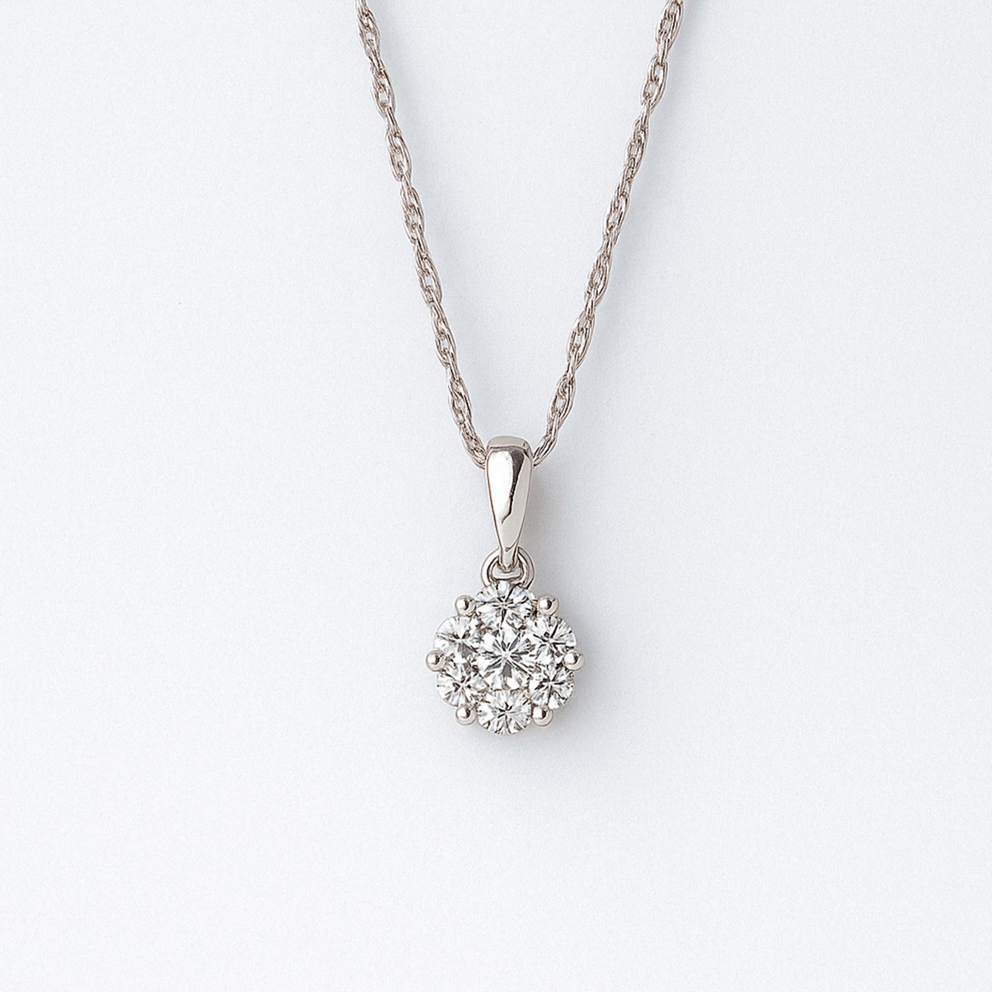 14k Kit pendiente con cadena y anillos de diamantes naturales