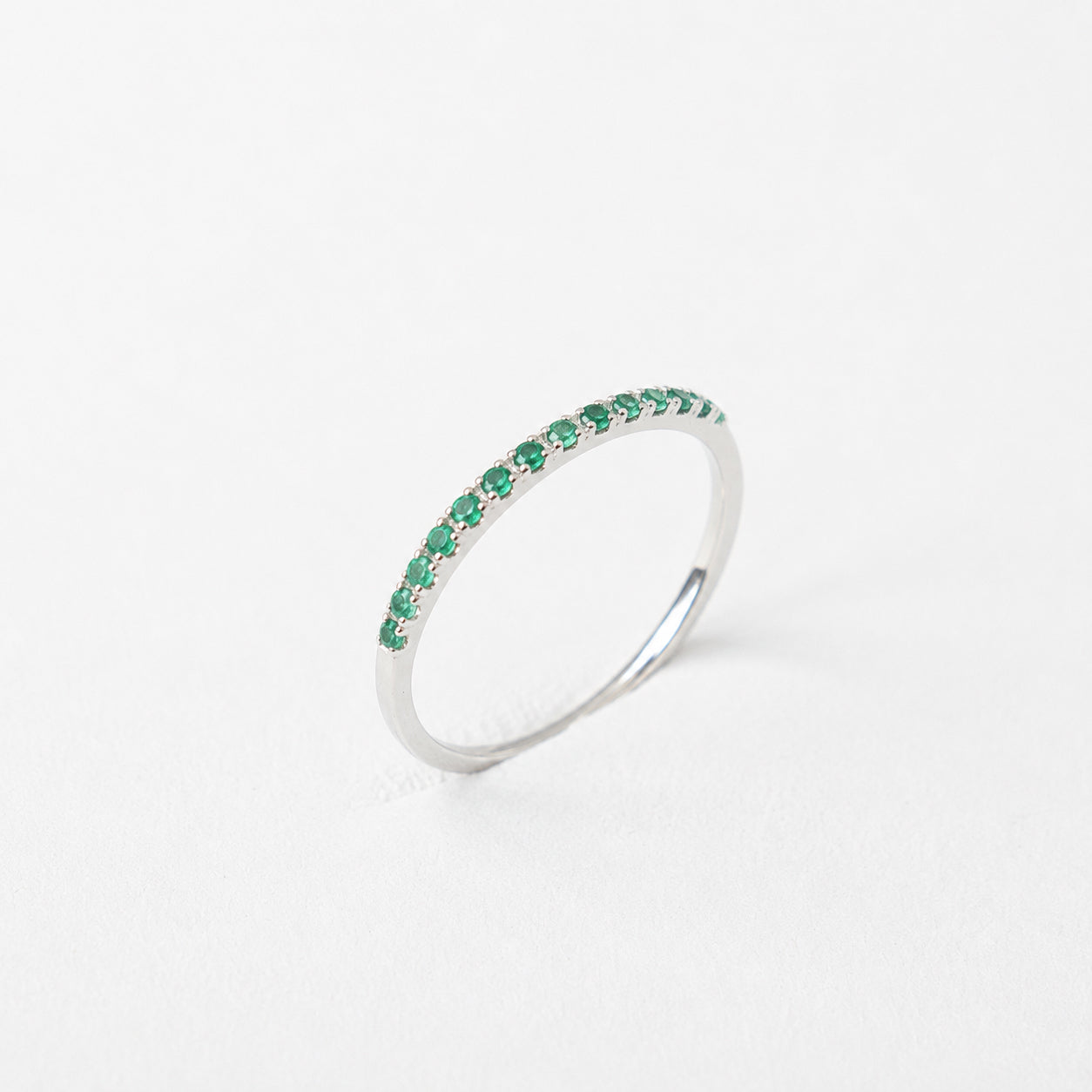 14K Anillo oro blanco esmeraldas