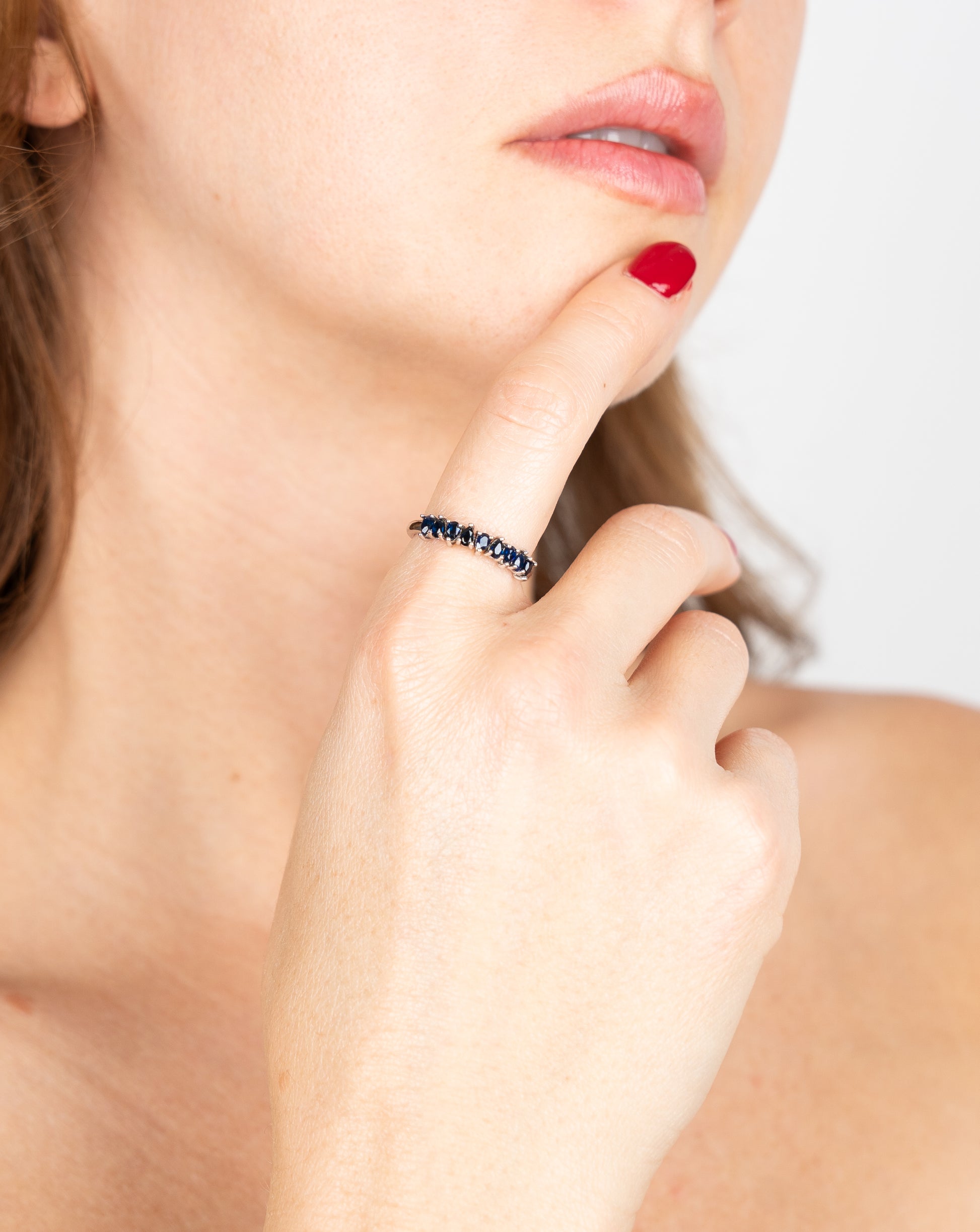 14K Anillo oro blanco zafiros