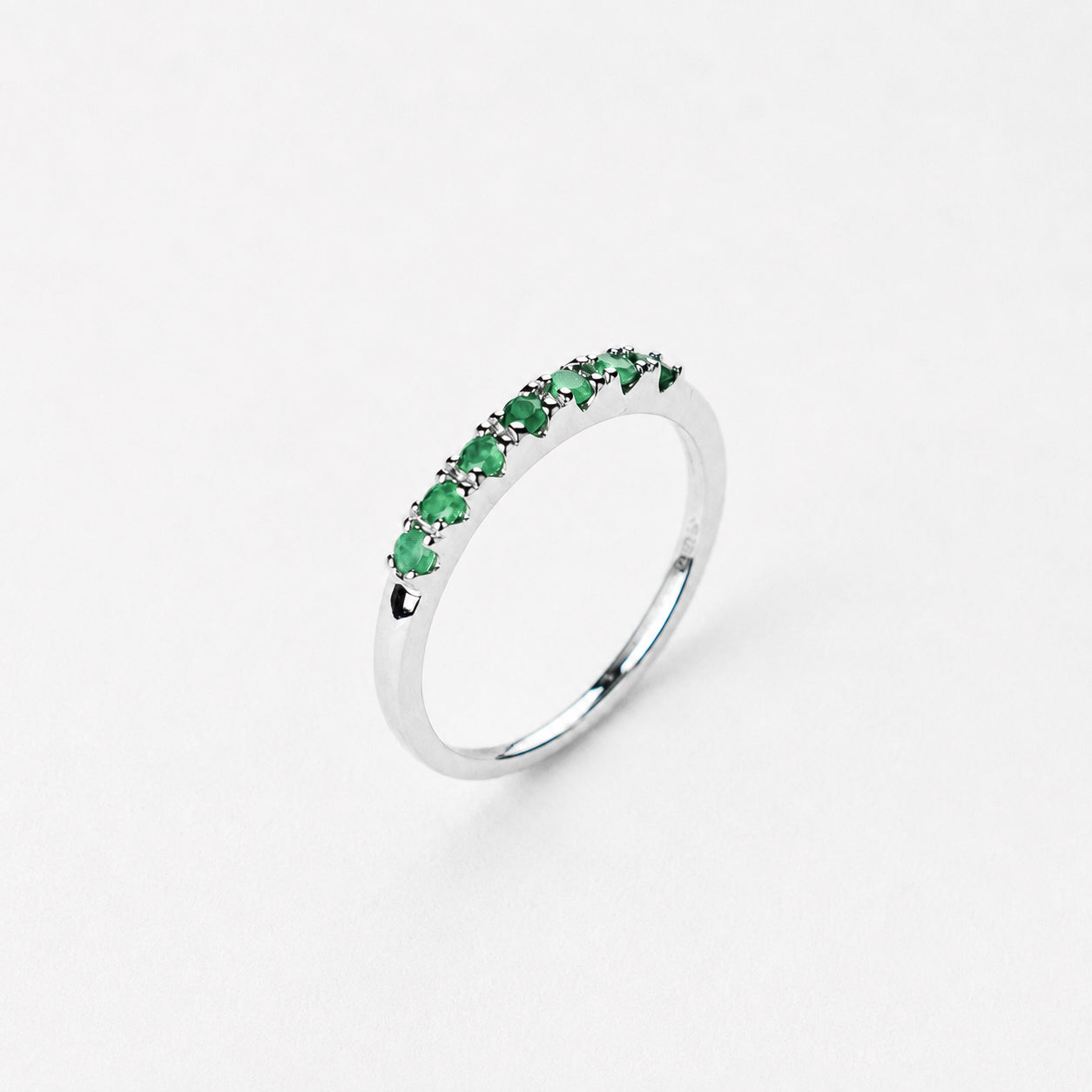 14K Anillo oro blanco esmeraldas
