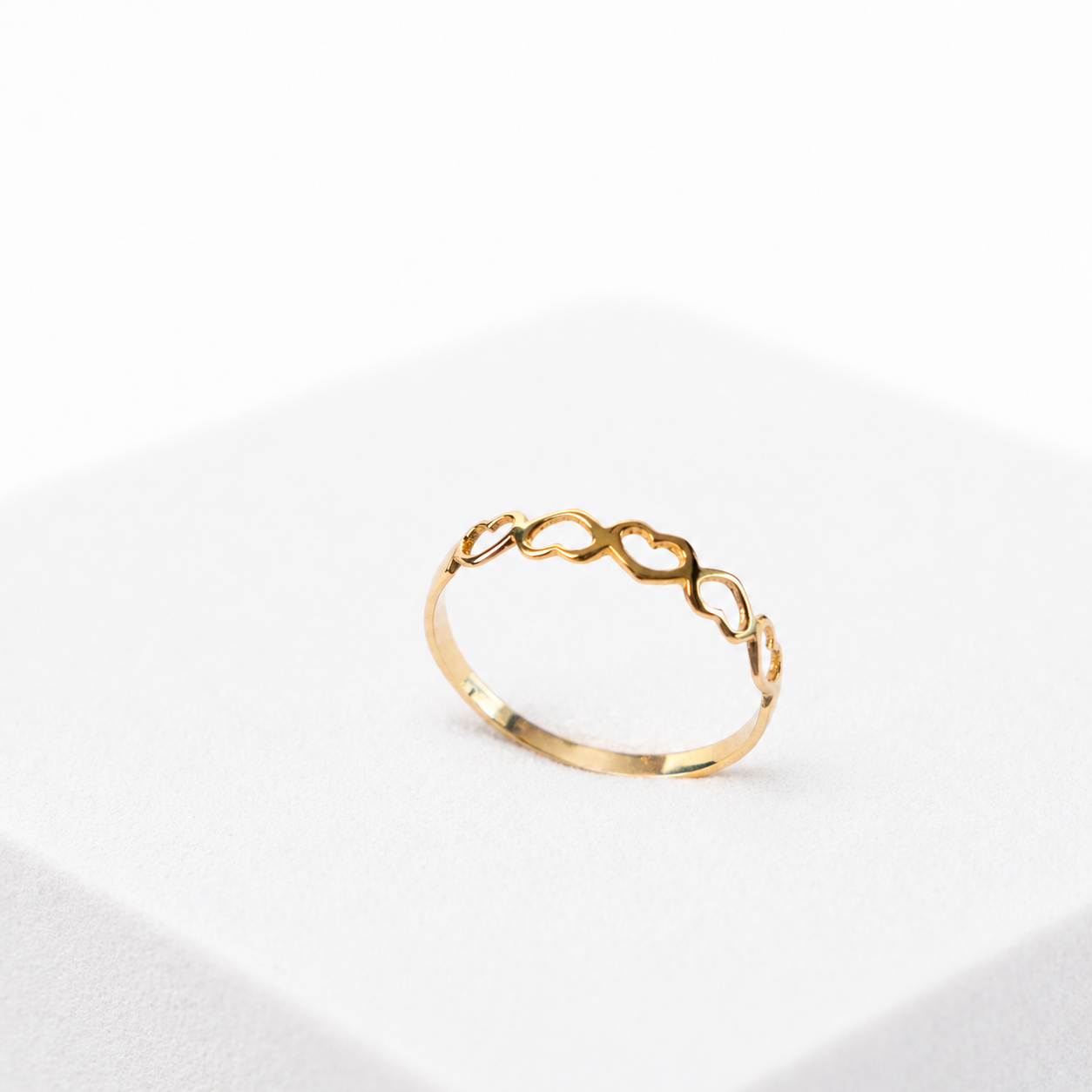 ANILLO CORAZONES EN ORO AMARILLO 14K