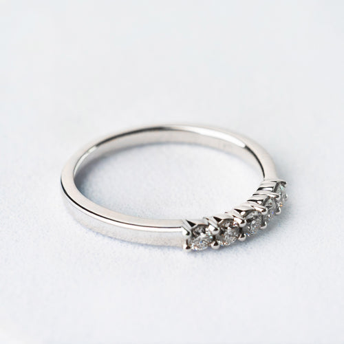 14K Anillo oro blanco diamantes