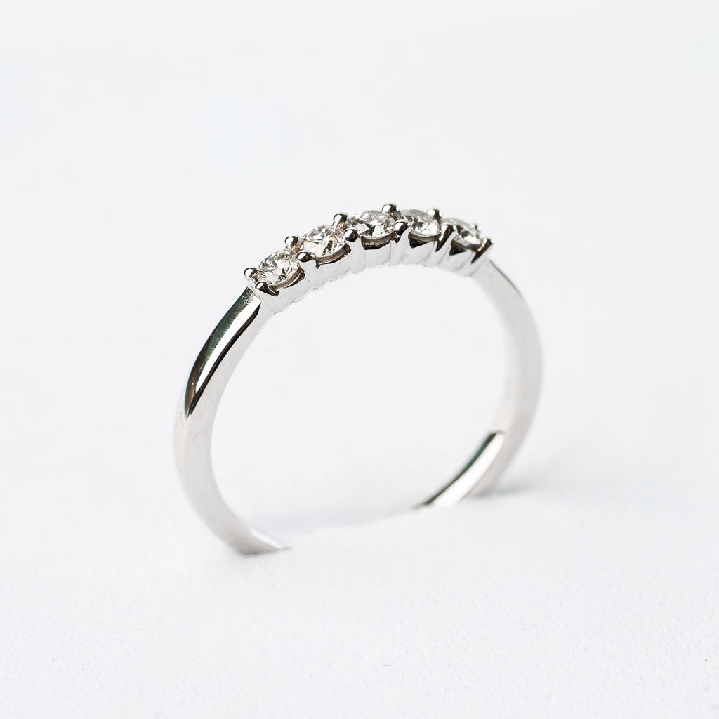 14K Anillo oro blanco diamantes