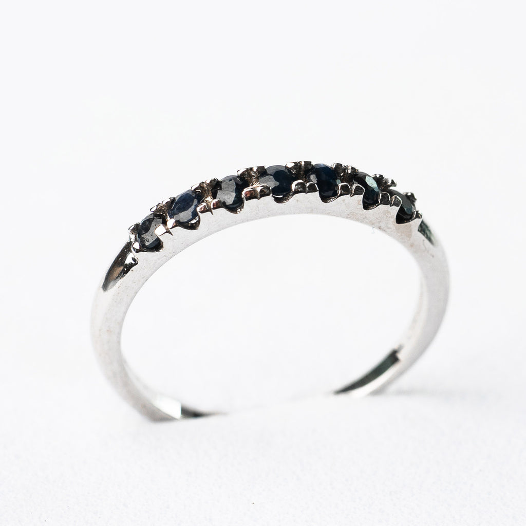 14K Anillo oro blanco zafiros