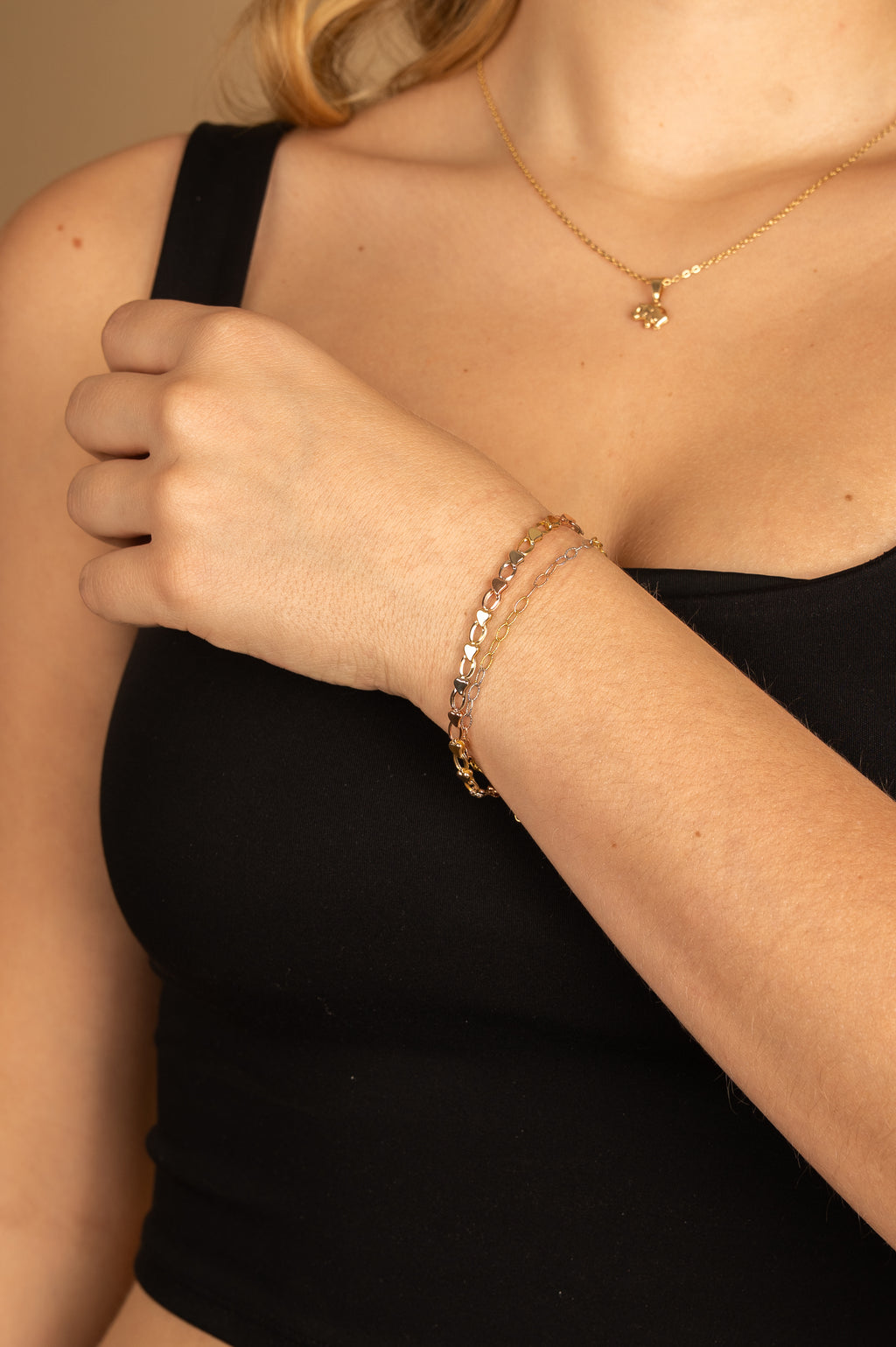 BROQUELITOS DE ELEFANTE ORO AMARILLO 14K