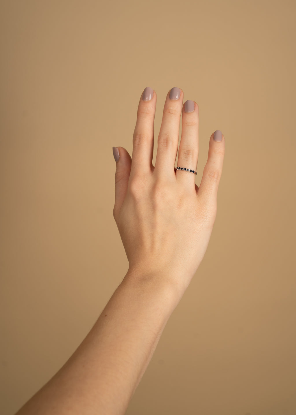 14K Anillo oro blanco zafiros
