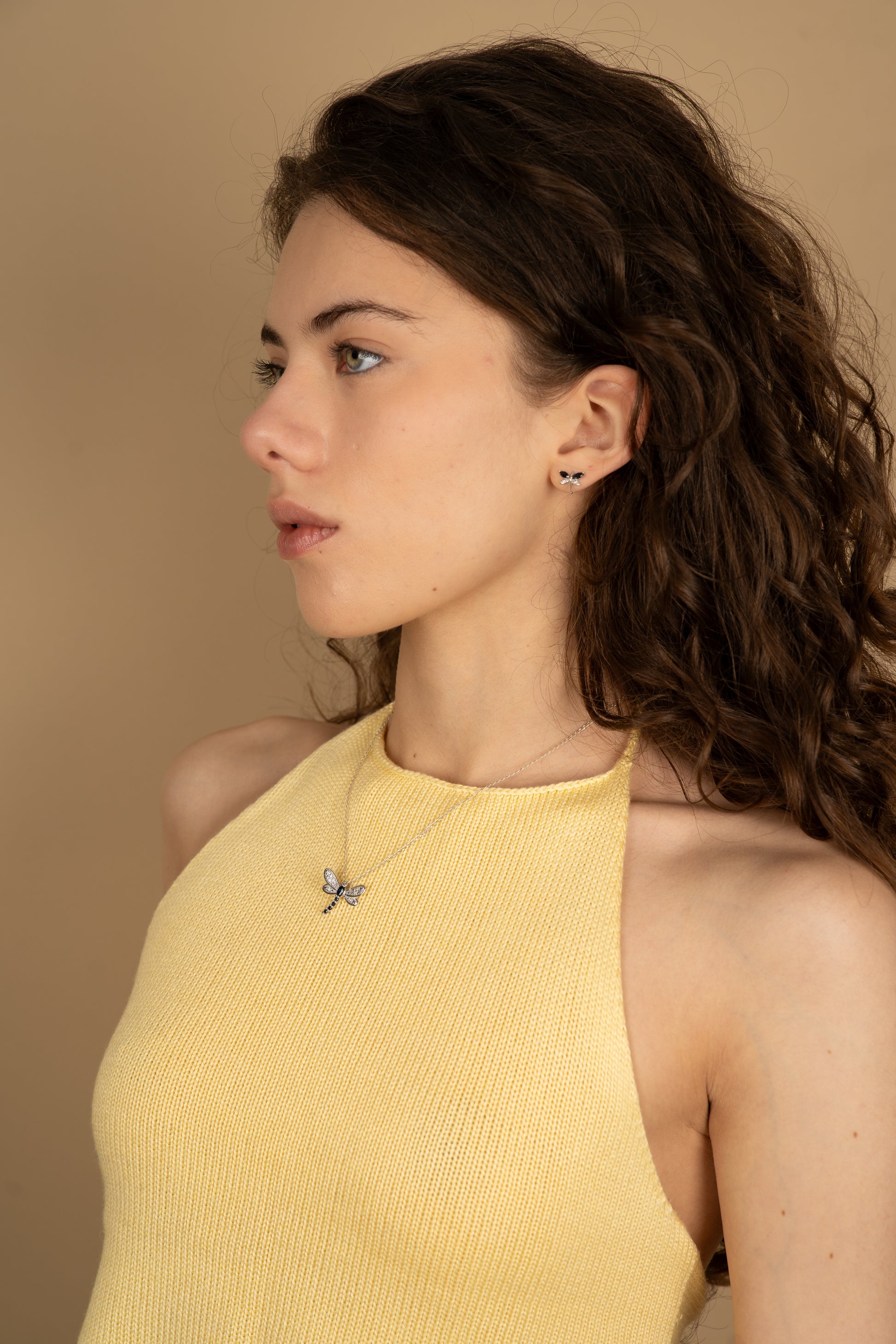 14k dije oro blanco de libélula zafiros con diamantes sin cadena