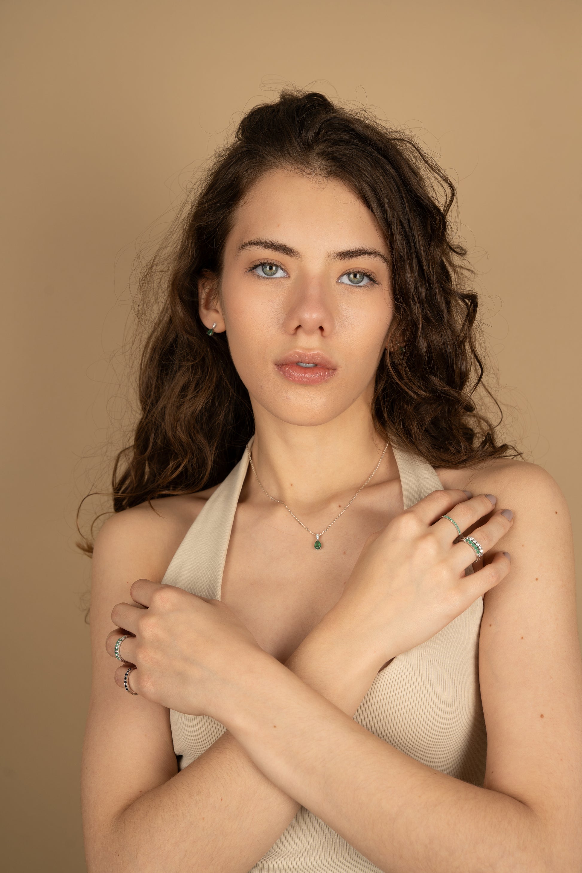 14k dije oro blanco esmeralda diamante sin cadena