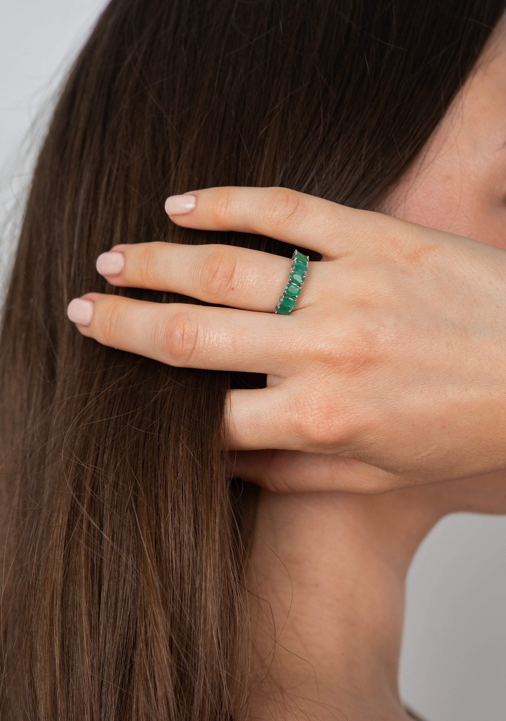 14K Anillo oro blanco esmeraldas