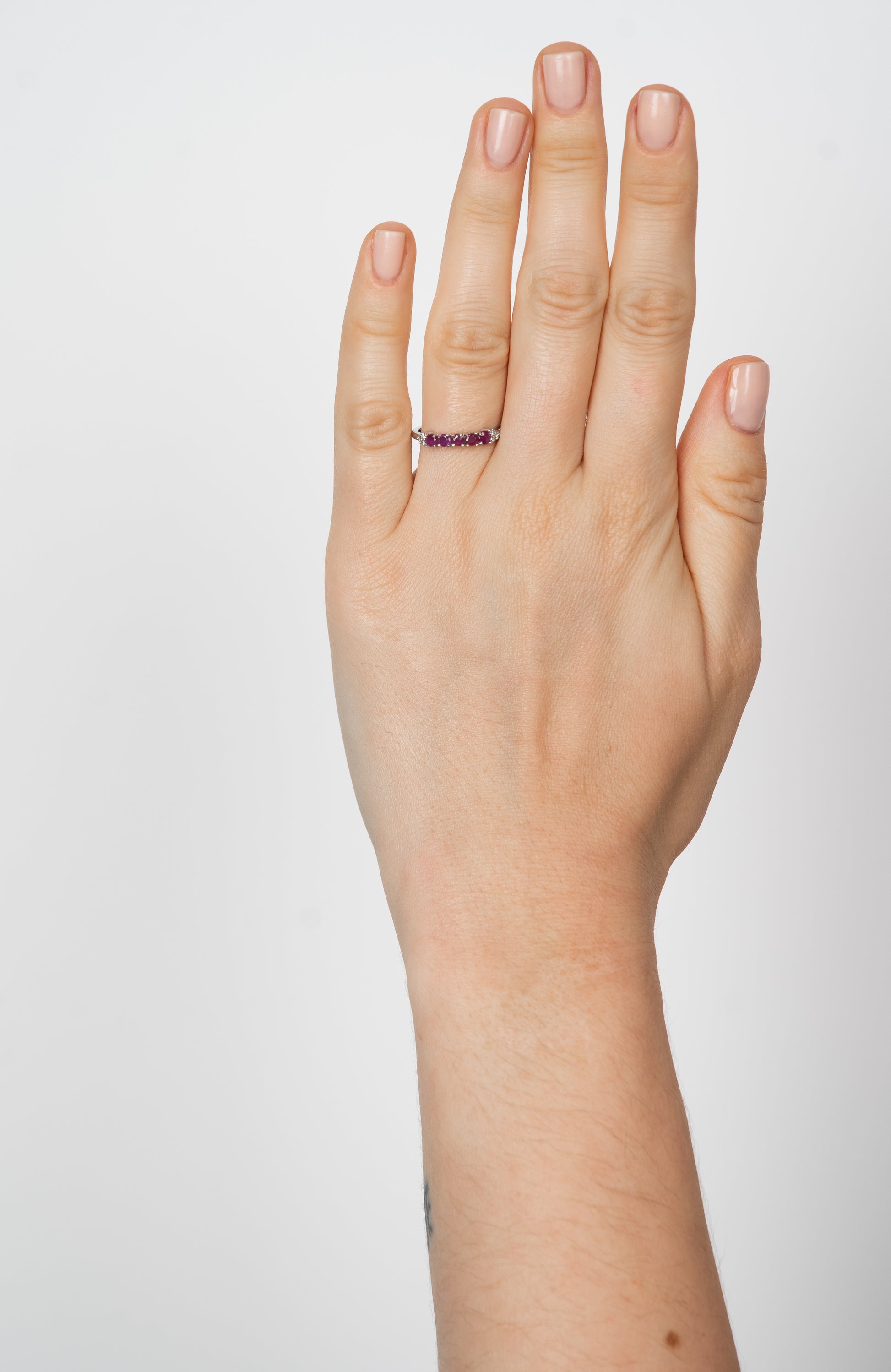 14k anillo rubíes con diamantes oro blanco