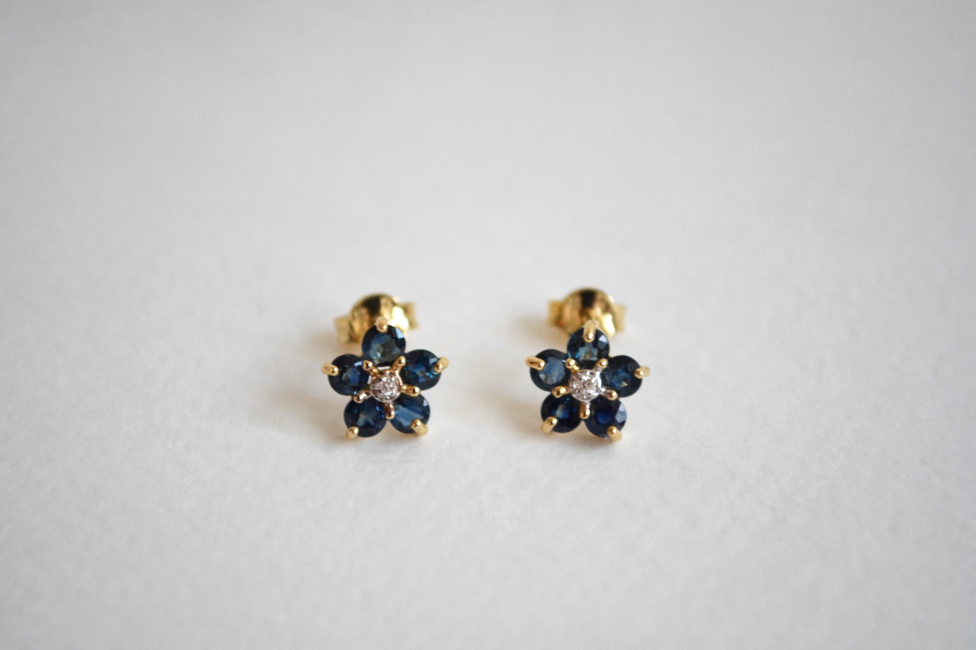 14K Aretes oro amarillo zafiro diamante